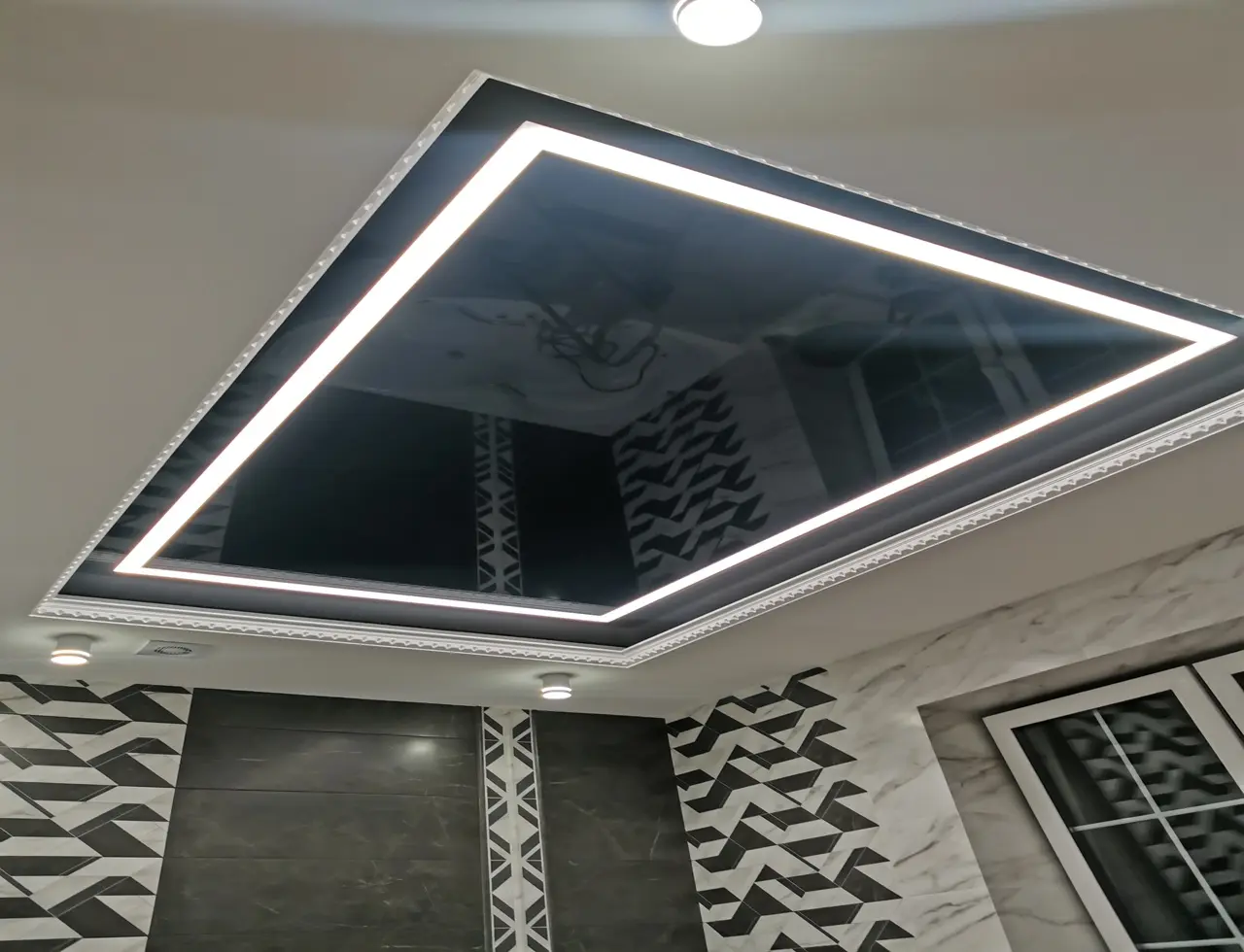 Потолок со световыми линиями 5 м.кв.