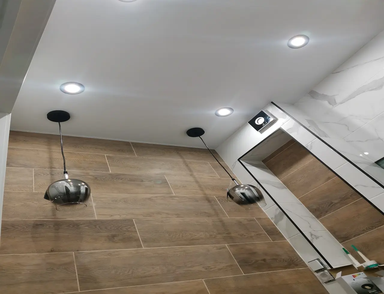 Потолок в ванную комнату 3 м.кв.