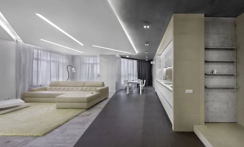 МАТОВЫЙ НАТЯЖНОЙ ПОТОЛОК С ФОТОПЕЧАТЬЮ ПОД «БЕТОН» В СОЧЕТАНИИ С БЕЛЫМ МАТОВЫМ ПОТОЛКОМ, СВЕТОВЫМИ ЛИНИЯМИ И ПАРЯЩИМ ПРОФИЛЕМ 