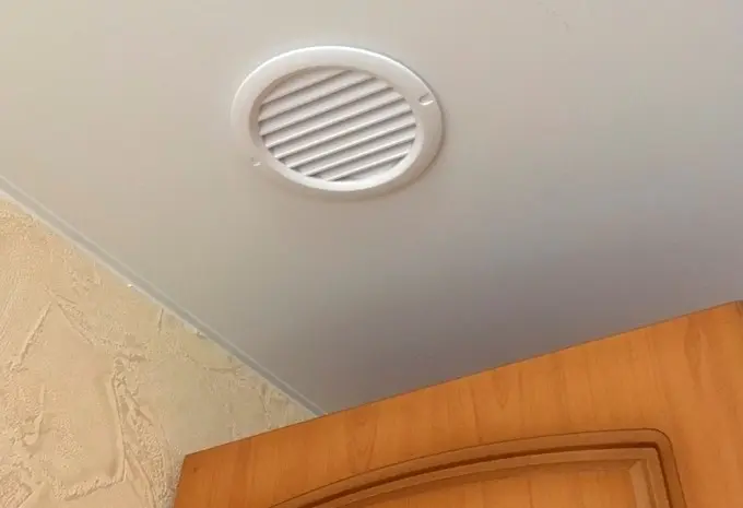 Как заделать дырку в натяжном потолке?